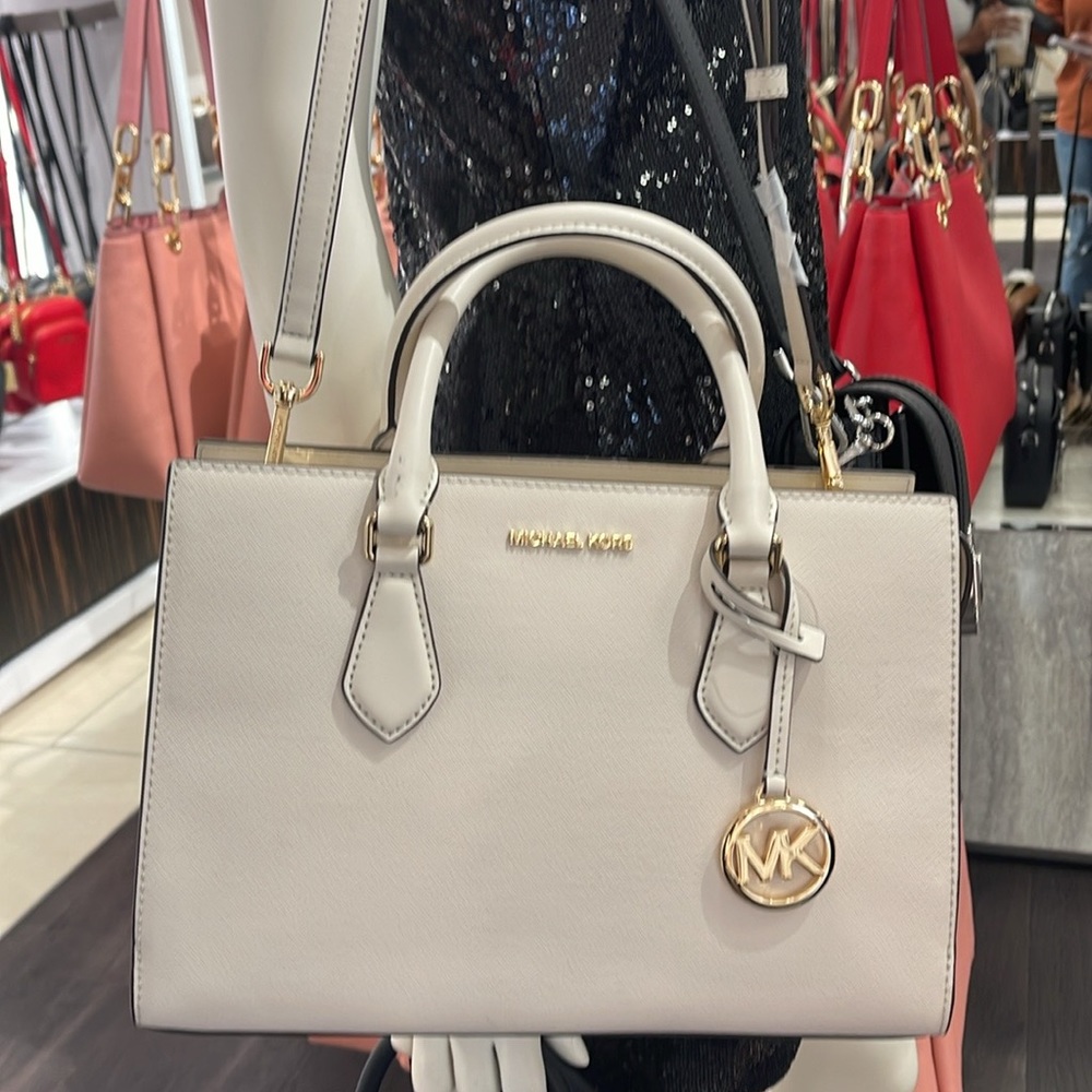 Michael Kors Sheila Medium Center Zip Satchel Crossbody Bag
Light Cream 
NWT - Picture 9 of 16